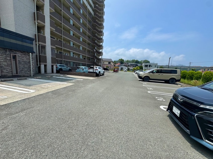 駐車場 ルシオ－レ