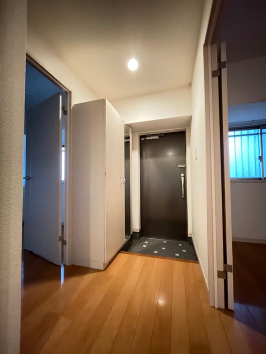 玄関 ルシオ－レ