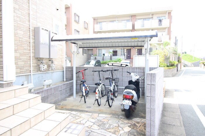 駐輪場 ツインセリエスＡ