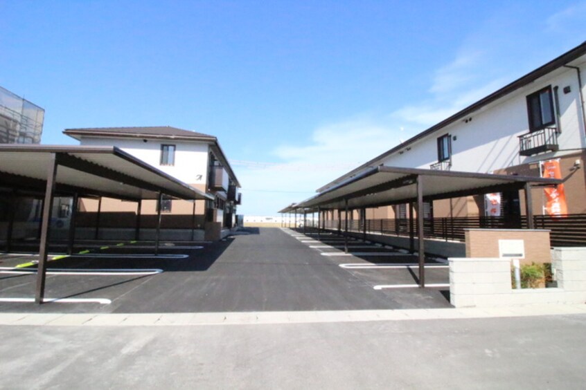 駐車場 スフェール８２３Ａ棟