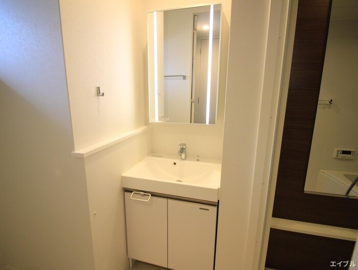 洗面 エンクレスト空港通り(608)