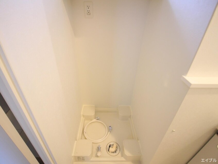 洗濯機置場 エンクレスト空港通り(608)