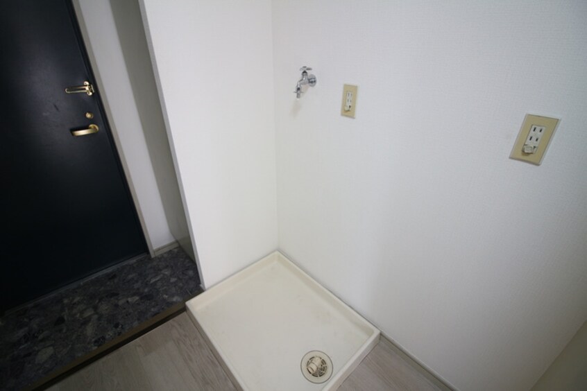 洗濯機置場 メープルコート西新