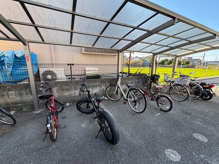 駐輪場 ミネルヴァ日佐