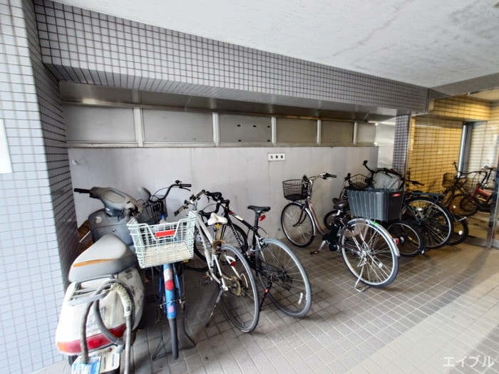 駐輪場 PALAZZO春日