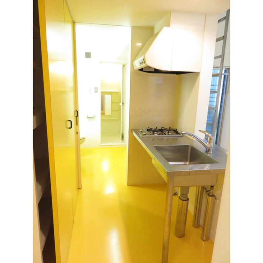 キッチン ヌーヴェル・ＯＮＥ