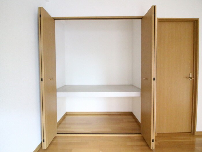 収納 ロージュマン中曽根