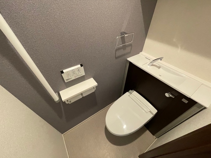 トイレ コスモス　M