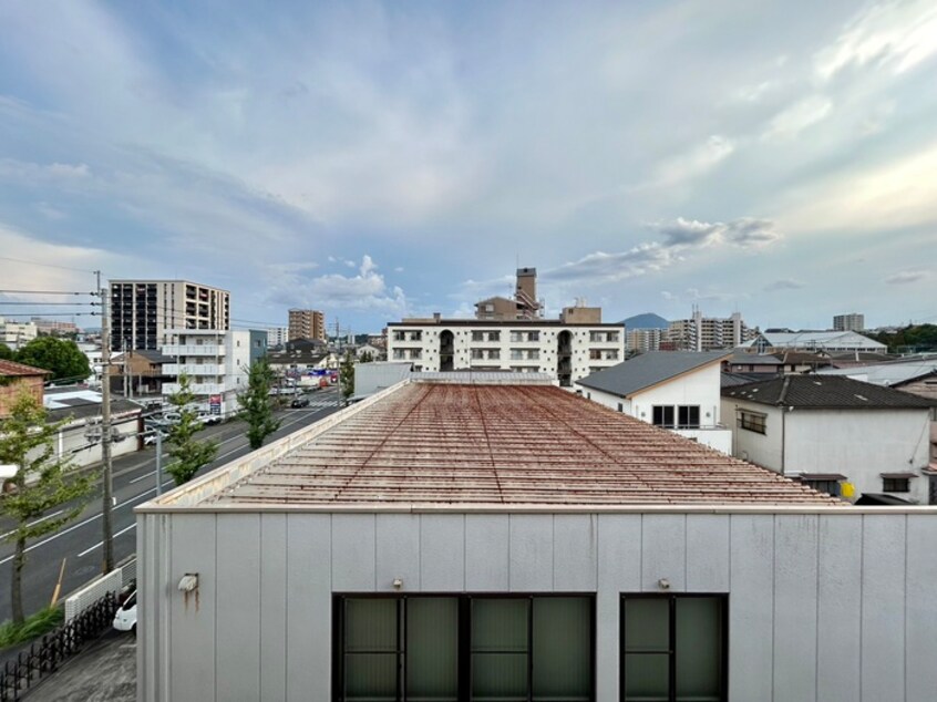 室内からの展望 コ－ポ川本