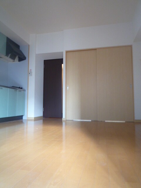 居室 リバティ神屋