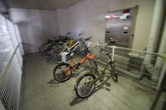 駐輪場 リバティ神屋