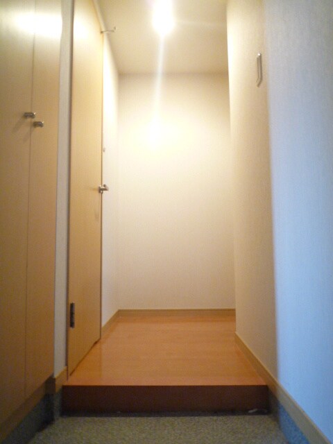 玄関 リバティ神屋