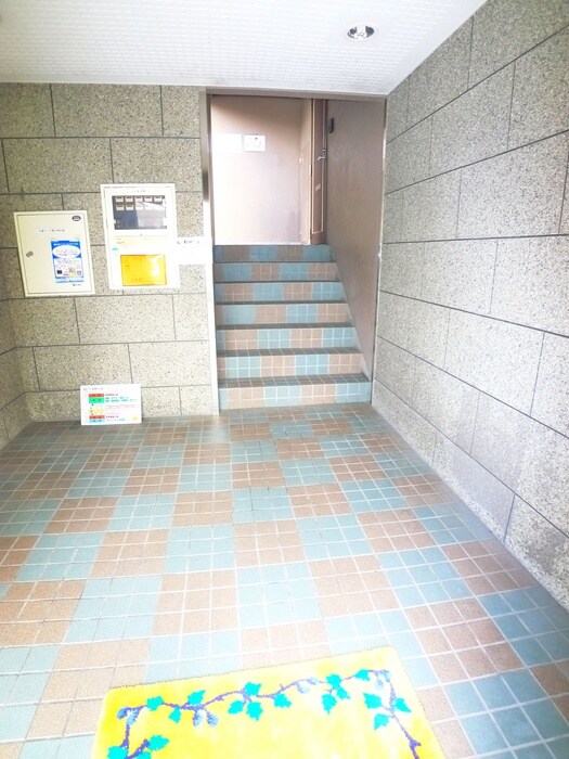 エントランス部分 リヴェール荒田