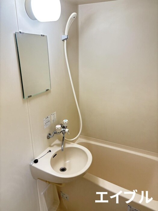 バス／シャワールーム等 リヴェール荒田