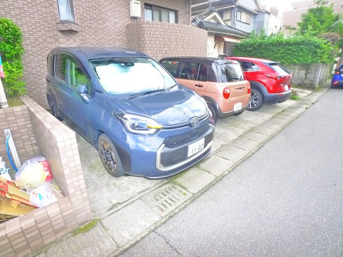 駐車場 リヴェール荒田