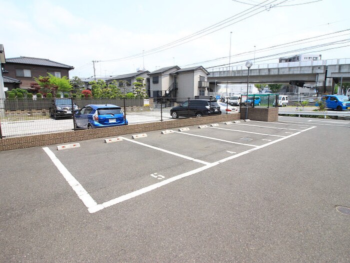 駐車場 アテッサ南小倉