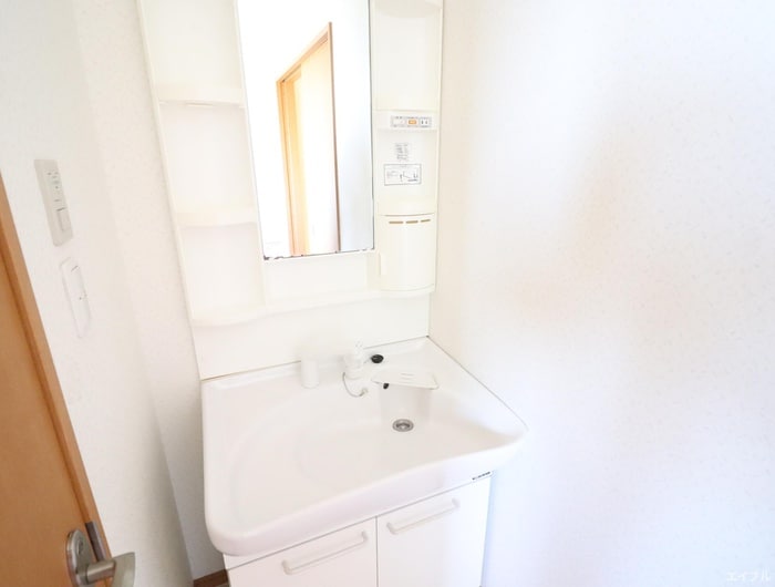 洗面 コ－ポ日の里壱番館