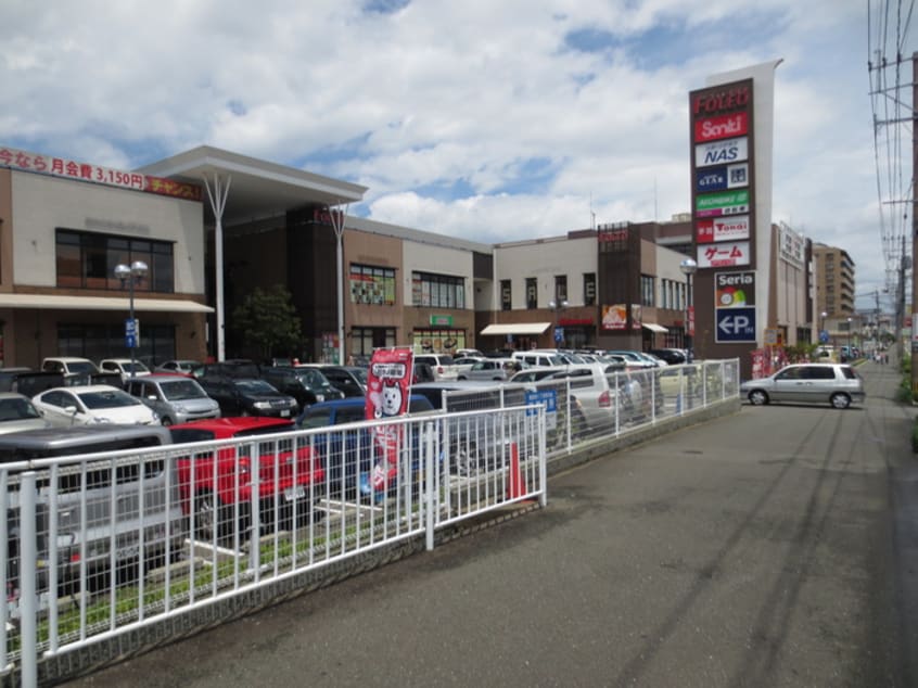 フォレオ博多(ショッピングセンター/アウトレットモール)まで300m プレリュード東那珂