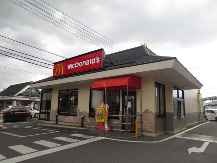 マクドナルド 周船寺店(ファストフード)まで120m パストラーレ米長