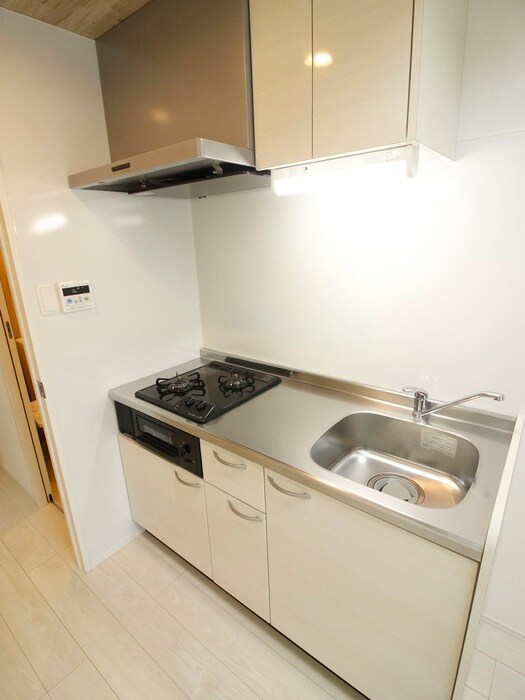 キッチン ERUZA　GLANZ黄金