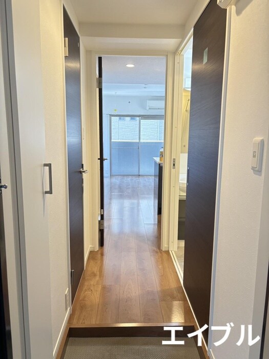 廊下 Ｌｅ　ｃｈａｔ　ｎｏｉｒ