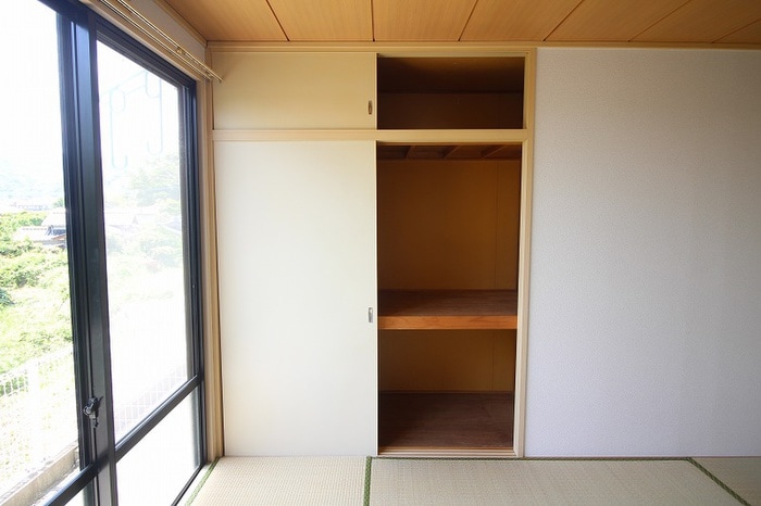 収納 第３新屋敷ハイツ