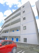 レインボー上荒田の外観