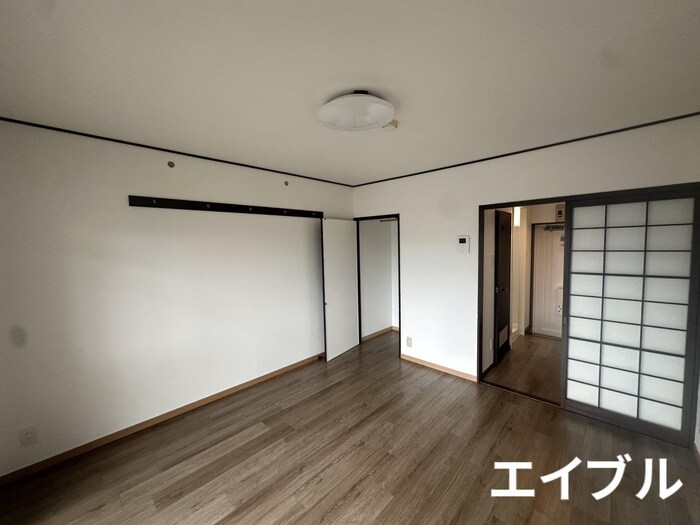 居室 レインボー上荒田