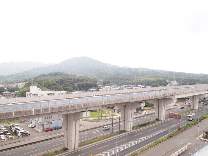 室内からの展望 ウエスト フルハウス