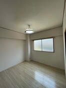 居室 エステート足立