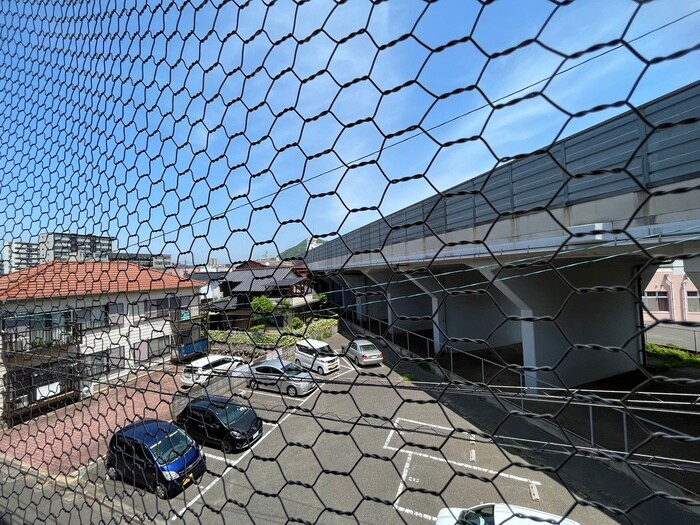 室内からの展望 エステート足立