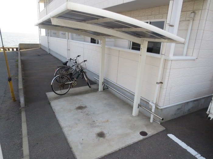 駐輪場 ＭＡＲＩＮＡ　ＴＥＲＲＡＣＥ