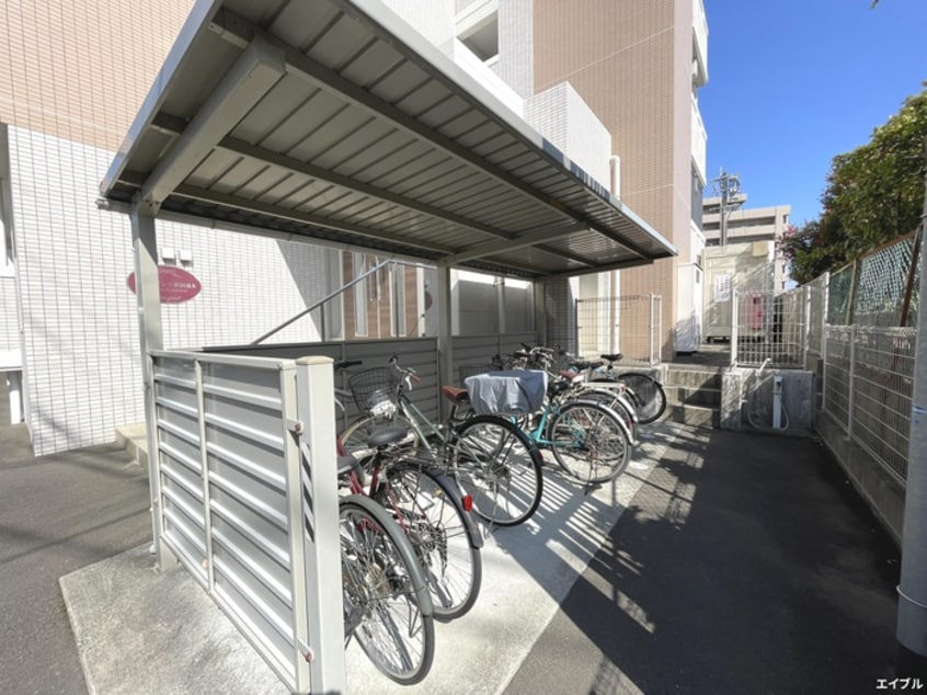 バイク置き場 プレジデント駅前通り