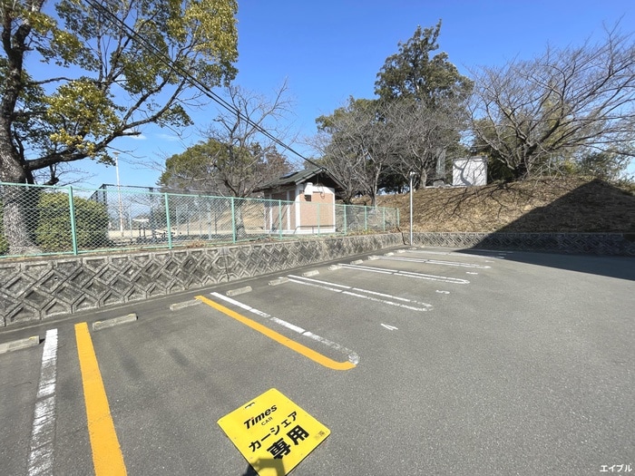 駐車場 プレジデント駅前通り