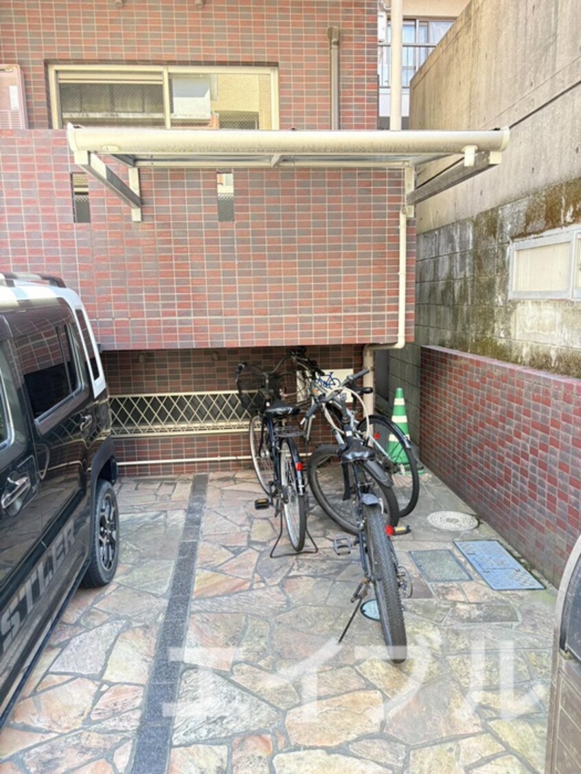 駐輪場 フレア鴨池