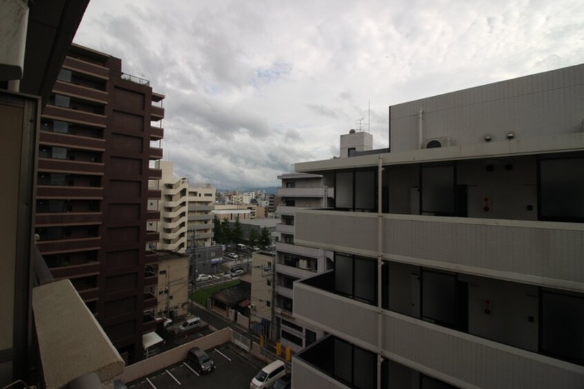 室内からの展望 エトゥ－ル博多駅前