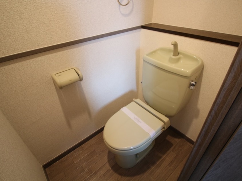 トイレ ニュ－エバ－グリ－ン八幡