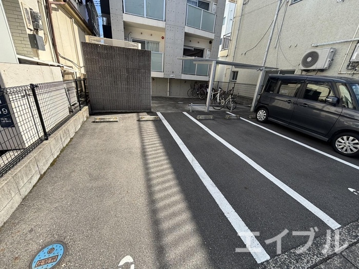 駐車場 Ｓｔｏｒｙ