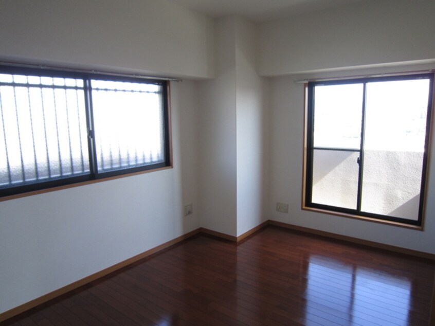 居室 イースト フルハウス