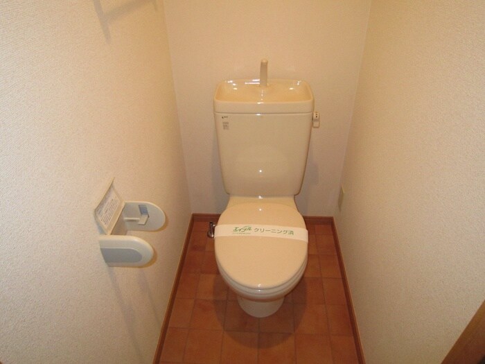 トイレ イースト フルハウス