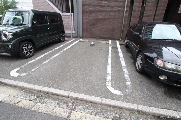 駐車場 エスポワール那の川