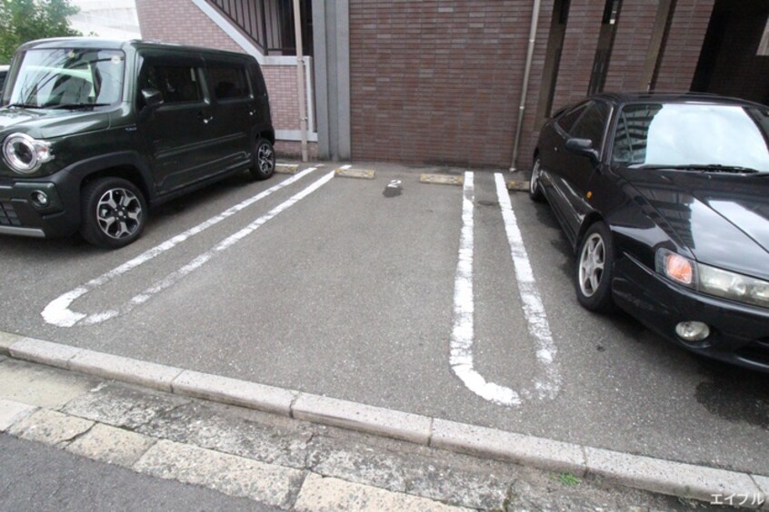 駐車場 エスポワール那の川