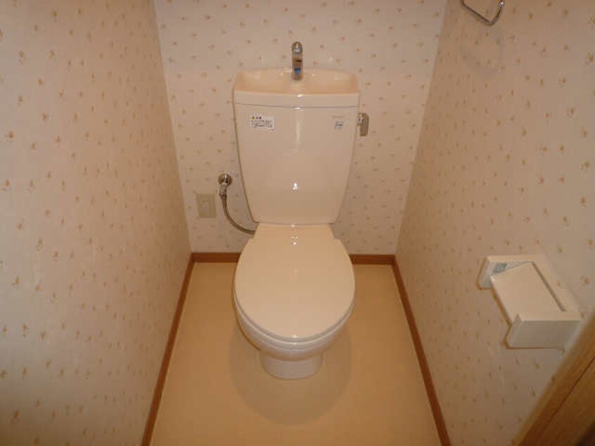 トイレ マリアージュ小森江