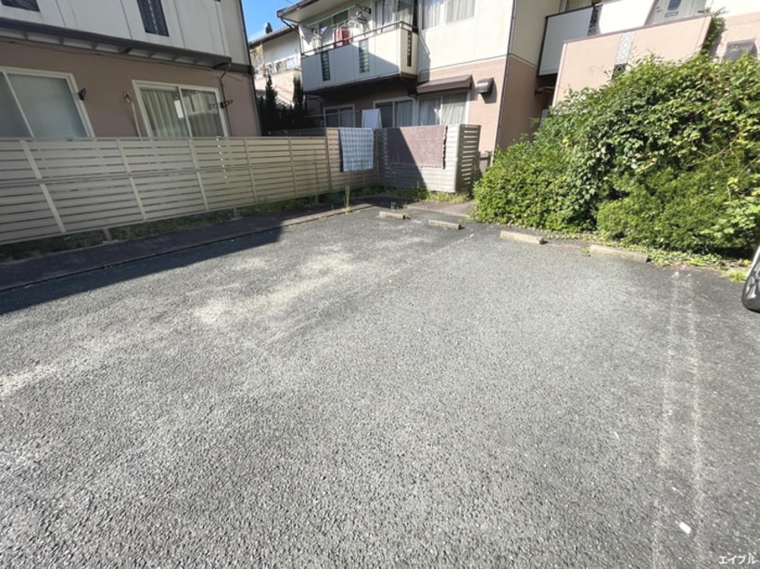 駐車場 セジュ－ル・フォ－レＢ