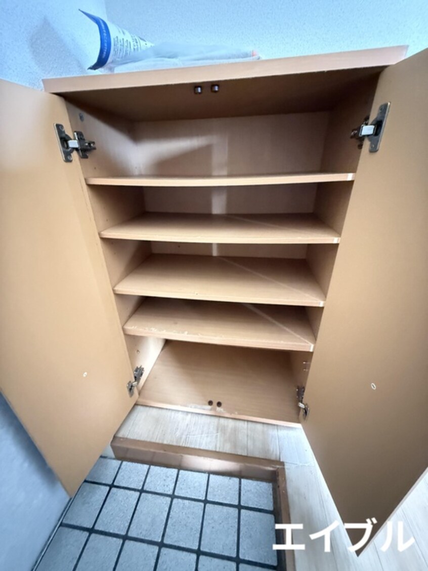 靴箱 田上山元交通ビル