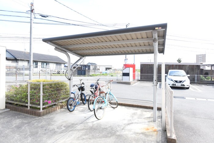 駐輪場 スクエアヒルズ