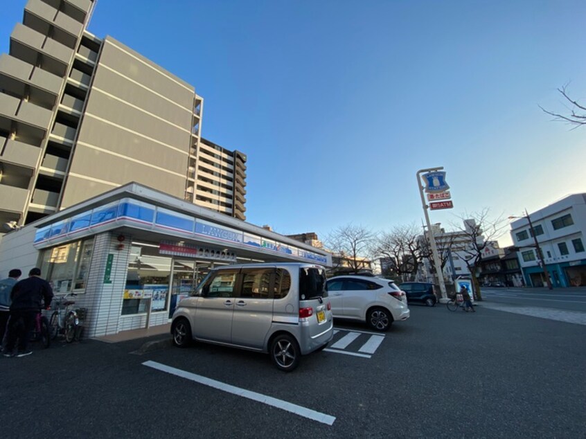 ローソン小倉田町店(コンビニ)まで400m ギャラン竪町NEO