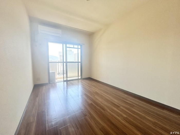 居室 スライビング藤崎