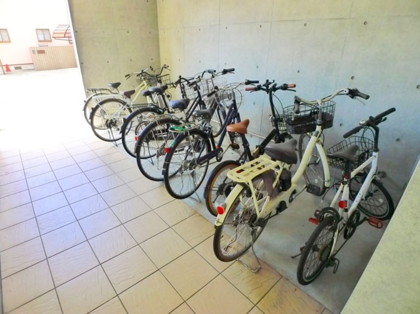 駐輪場 ミア・カーサ