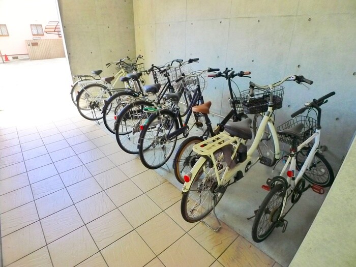 駐輪場 ミア・カーサ